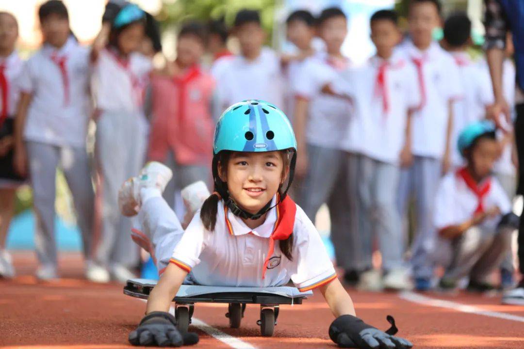 马万成：学校体育要释放孩子活泼好动的天性