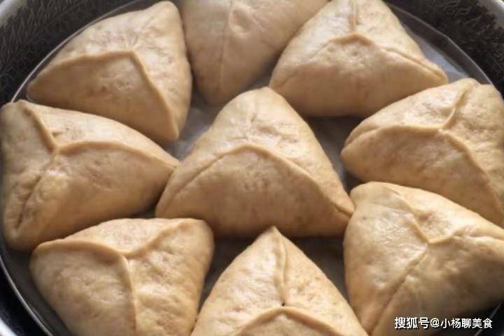 為什麼媽媽做出來的糖三角不漏糖不開裂原來是餡料內加此物