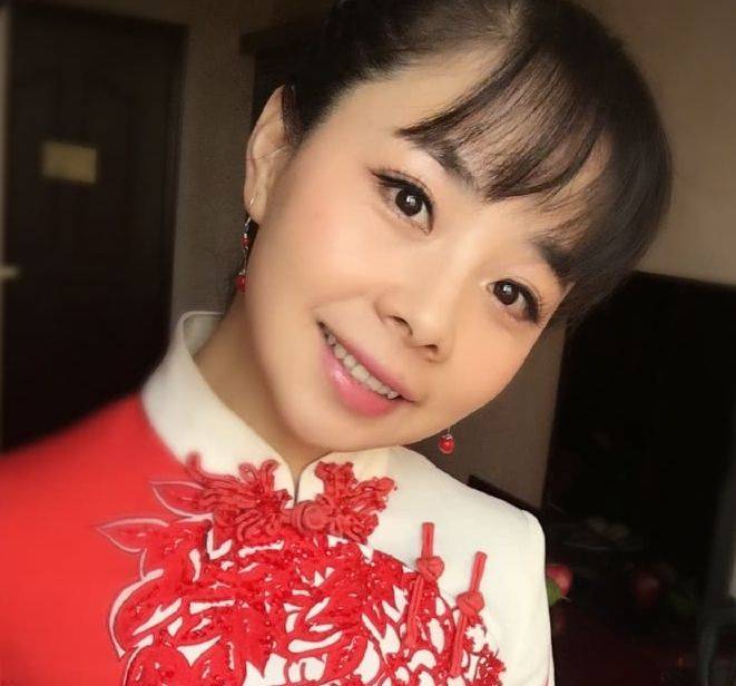 原创国家一级演员王二妮近照和从前判若两人网友钱能改气质