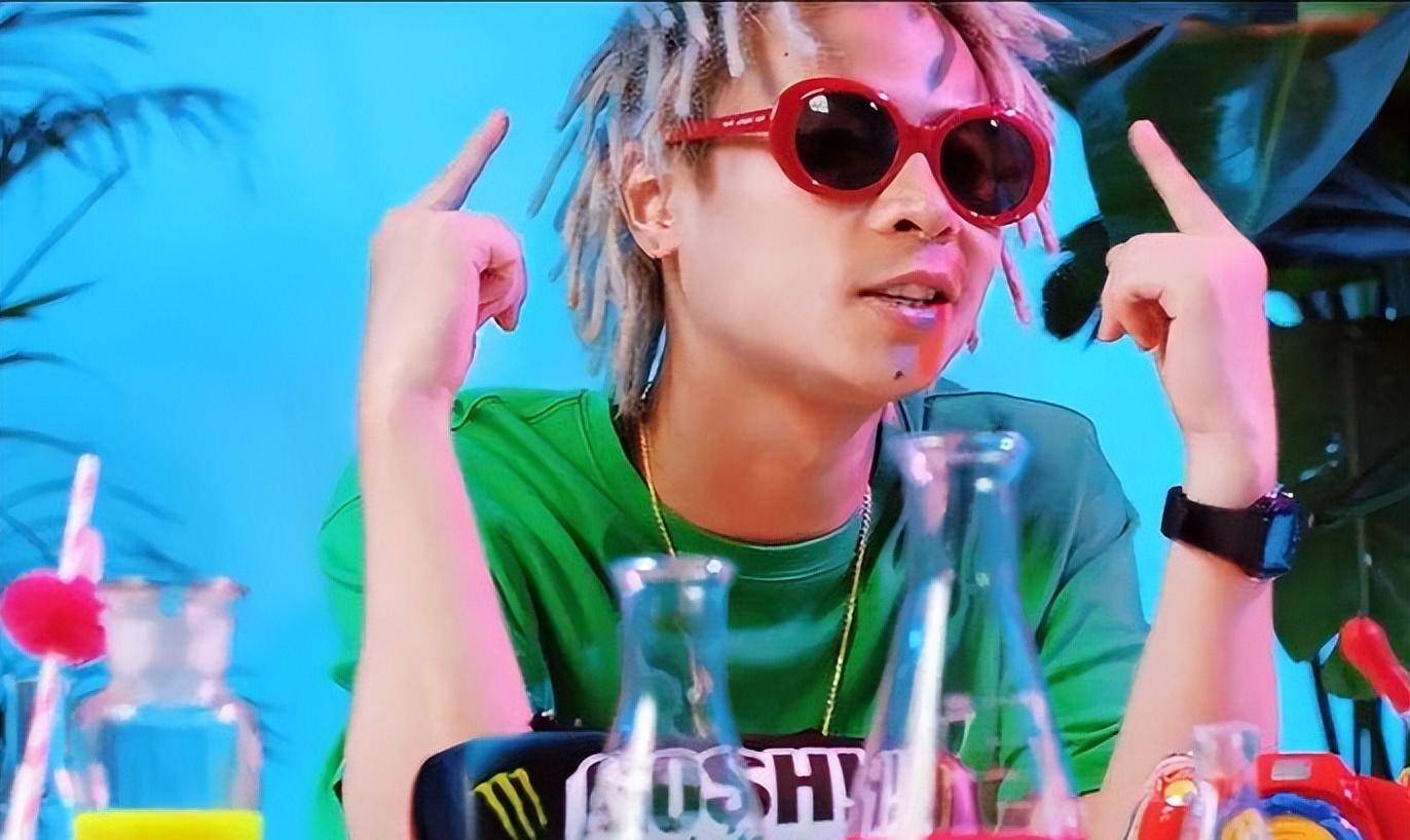 原创何炅48岁生日快乐家族无人公开送祝福布瑞吉率先发文感谢对方