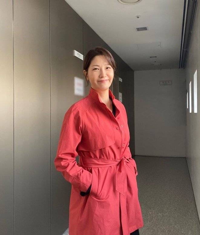 徐宜淑的经纪公司则严正发出声明否认,表示这已经是第二次有人造谣