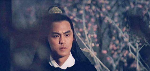 狄龙饰演了古龙笔下众多的名侠,楚留香,李寻欢,铁中棠,傅红雪,萧十一