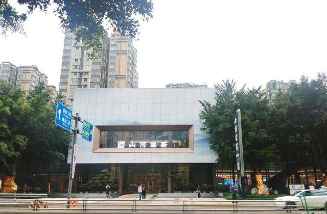 以上两张图摄于5月25日晚7点左右关于山河峯荟与山河玖璋关于山河峯