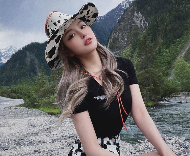 原创都说周扬青长得好看当她离开十级精修真实颜值让人看了不敢信