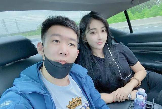 二蛋直言小白龙离开没有错,师爷跳平台也没有错,他们也都是为了自己.