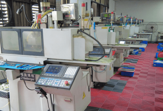 探访制造业走进瑞施博格交叉导轨_车间_发展_磨床