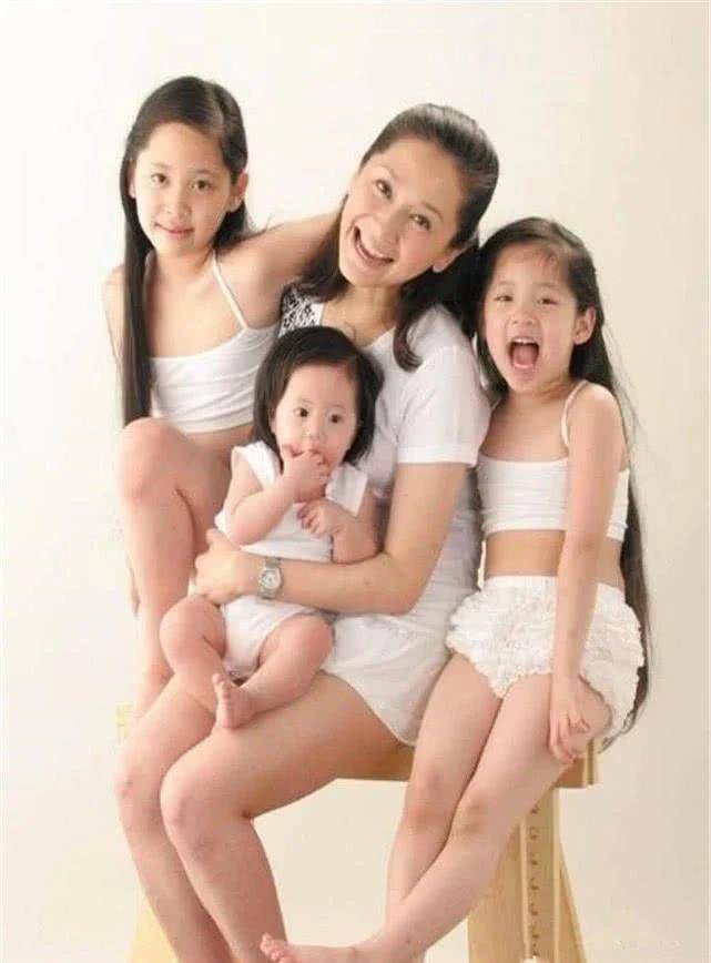 原创4岁的欧阳娜娜4岁的关晓彤4岁的宋祖儿看到4岁的热巴假小子