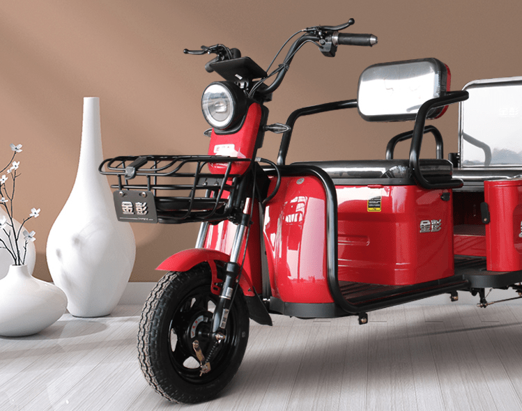 2款大品牌老年代步三轮电动车双排空间能载3人续航200里以上