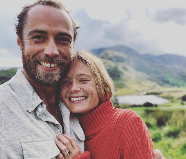 卡罗尔借儿媳41年前礼裙,皮帕人群中为弟欢呼_花童_詹姆斯_alizee