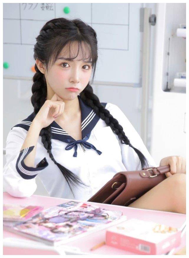 当看到他扎双麻花辫穿jk,网友:我恋爱了!_穿着_女装_女性