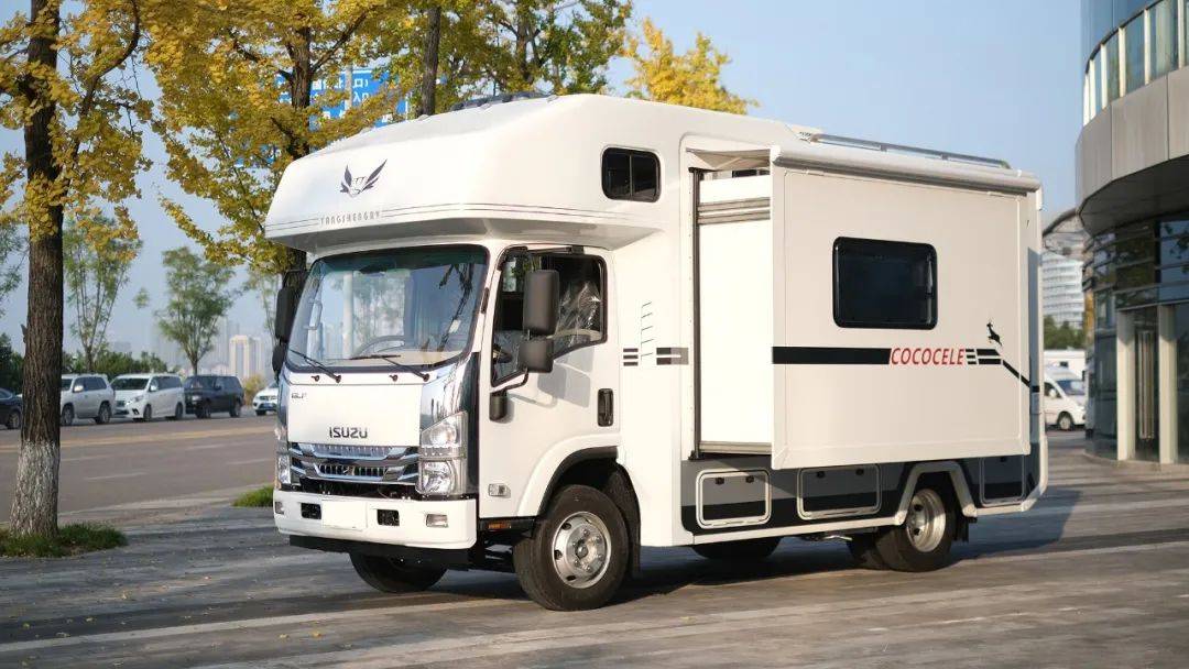 信马由缰 经久耐用 "可可西里"五十铃700p轻卡c型房车_搜狐汽车_搜狐