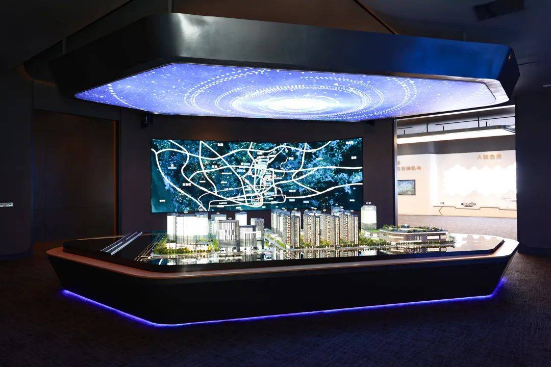 破解数字经济产业链供需难题龙华区惠企服务走进宝能科技园