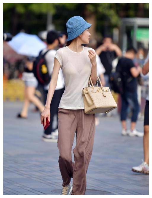 黑色_衬衫_叉子