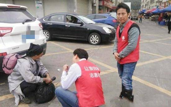 有人在东莞街头发现一个流浪汉,在几经确认后,他就是当年的童星李传