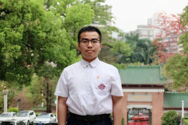 市优秀学生2020-2021学年度广东省优秀学生高三(2)班 袁一灵功在平时