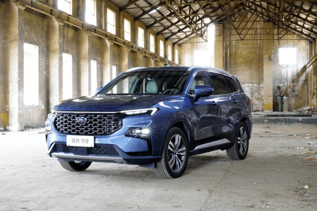 试驾江铃福特领睿13万的合资中型suv能给我们点儿什么配置