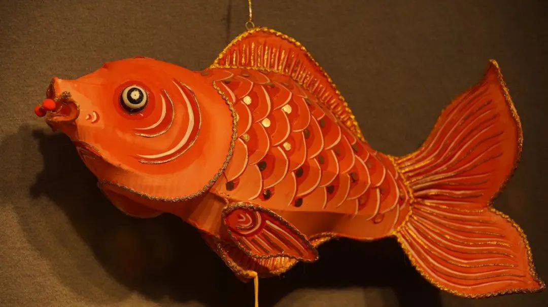 潮州花灯满城人约黄昏后