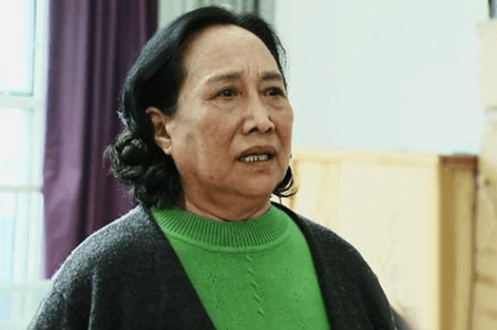 原创家有儿女姥姥孙桂田2度净身出户养3娃3套上亿房成负担