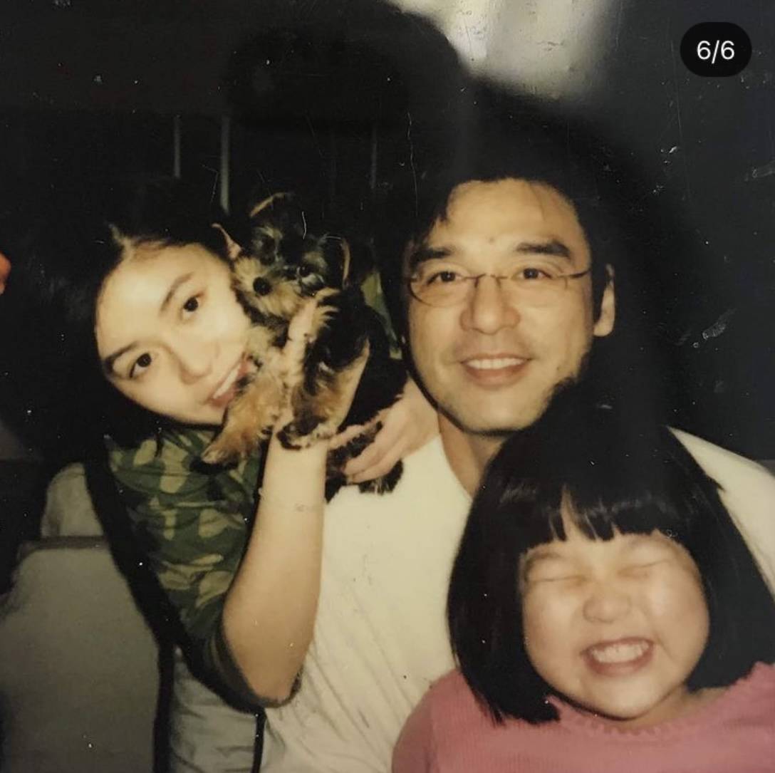 晒照秀母女情深,与章小蕙感情疏离_钟嘉晴_范姜素_妈妈