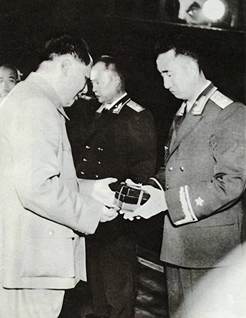 战将以外,黄埔军校毕业生中还有王尔琢,许继慎,刘畴西,刘畴西,吴光浩