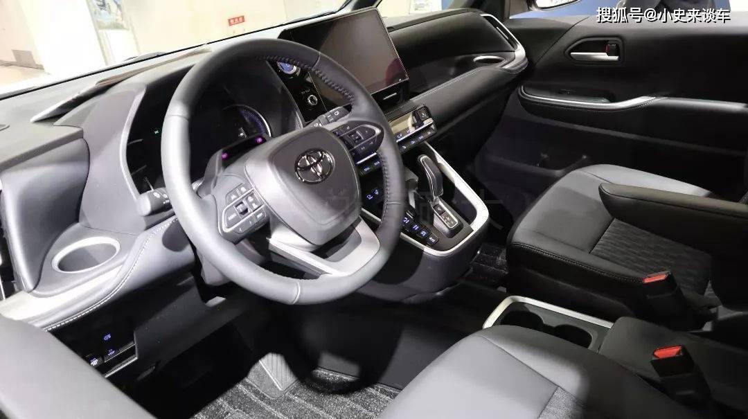 丰田小塞纳来袭预售159w配双侧电滑门搭载20t混动cvt