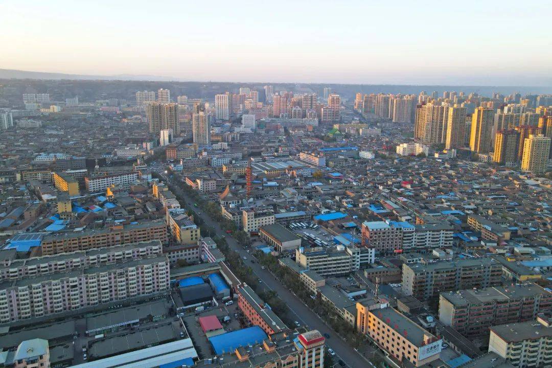 甘肃与青海交界有个州，被称为中国的“小麦加”，曾与温州齐名
