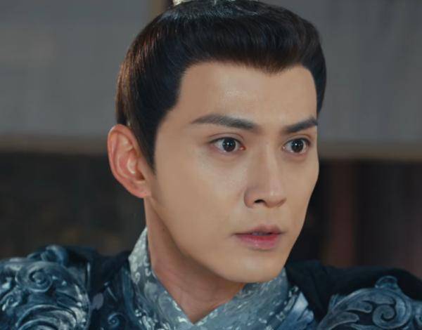 一个自然就是徐正溪了,早在这之前徐正溪就是公认的一位古装男神了,这