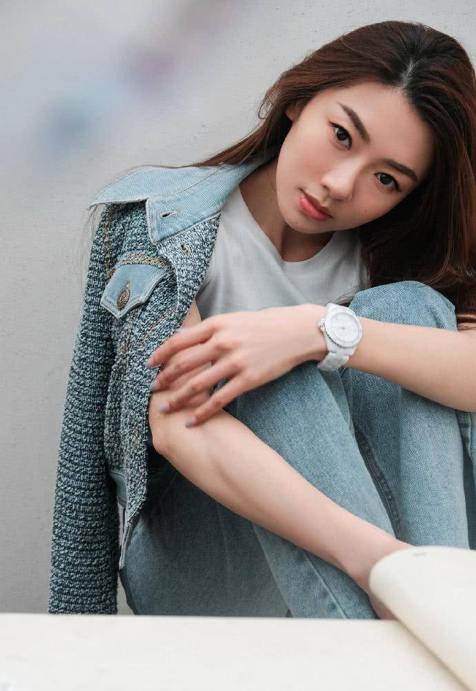 原创郑恺结婚后程晓玥表态把握当下分享人生关键词阳光自信气质超赞