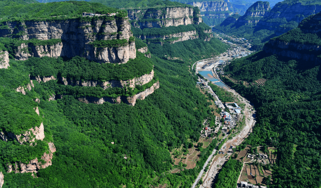 只要静静地听，慢慢地走，让心扎根在太行大峡谷