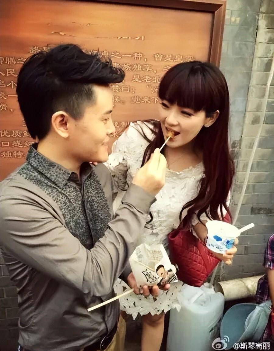 原创斯琴高丽因歌曲犯错而走红她与顾峰已离婚假消息