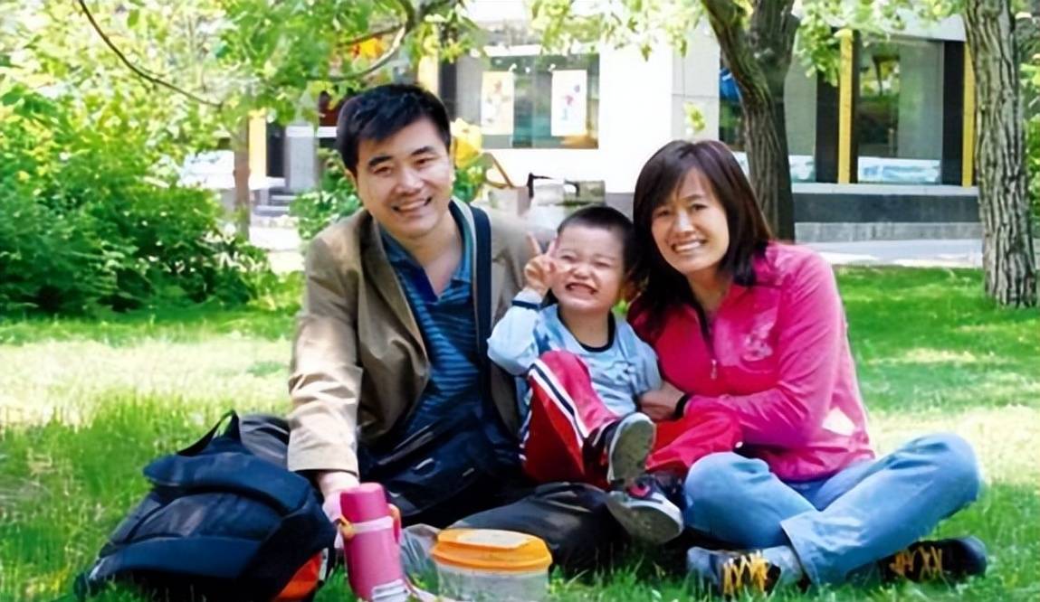 刘爱玲:15年国家队10号,为足球奉献青春,37岁才生子_中国女足_商瑞华