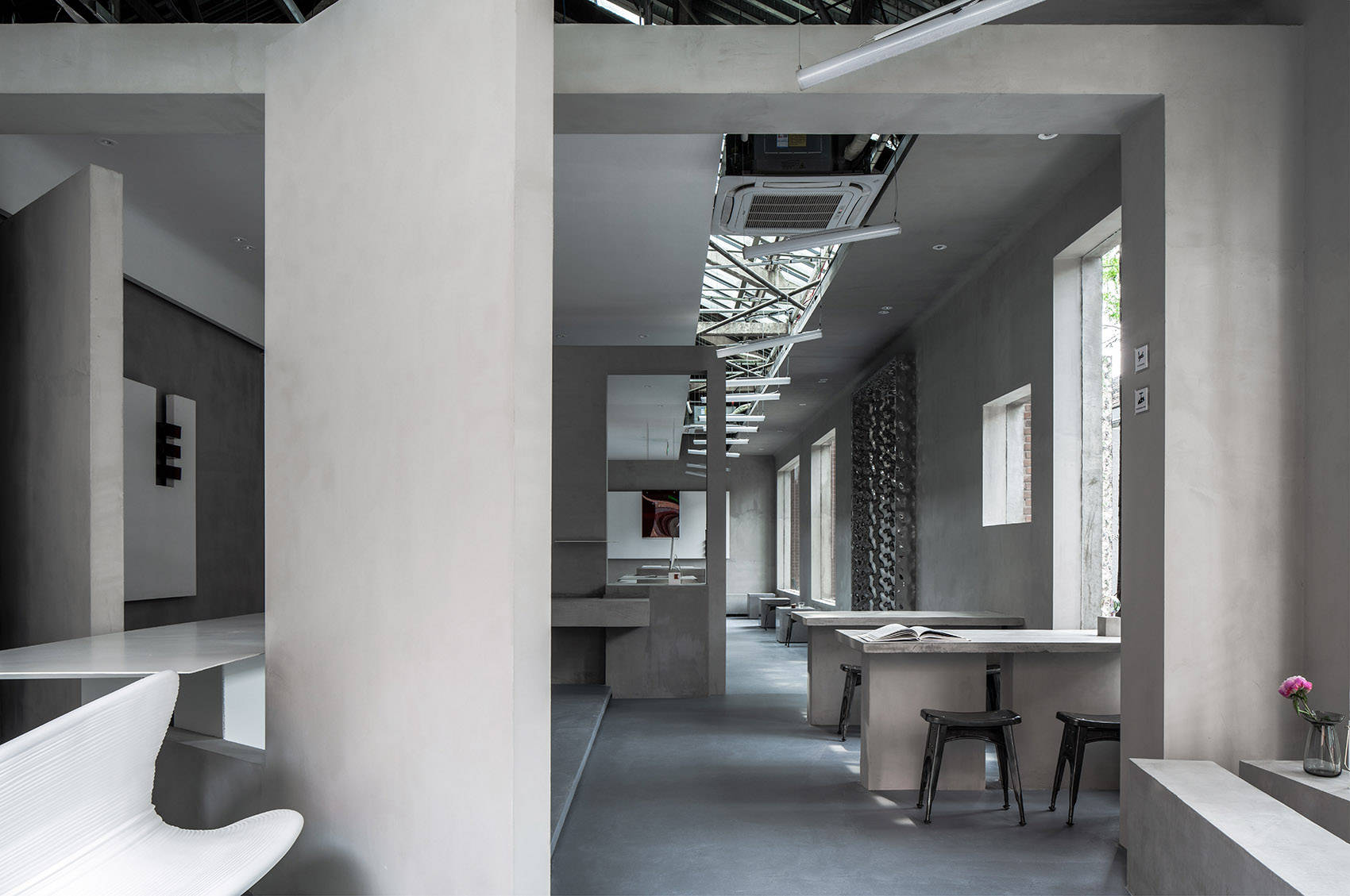 江苏淮安·“芷麦”甜品咖啡店 / SIM