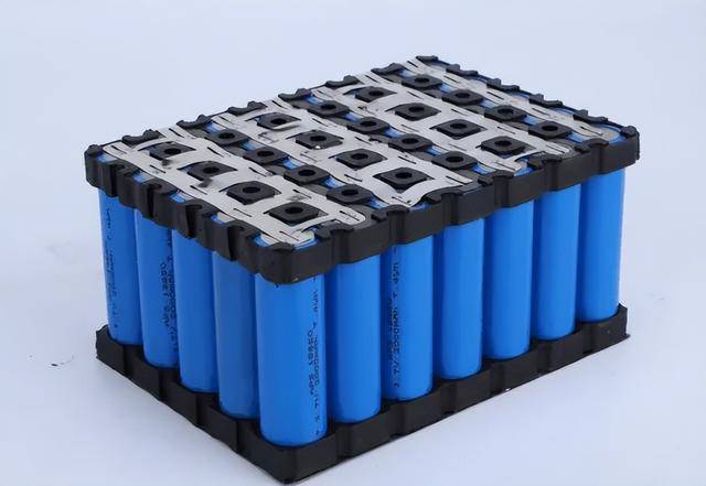 电动车选用锂电池还是铅酸电池?听专业厂家为您分析!