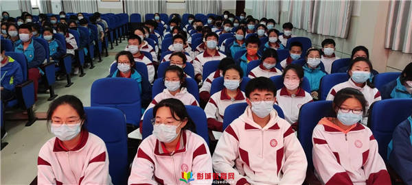 为梦想加油为中考冲刺铜山区棠张镇中心中学召开初三年级优生会议