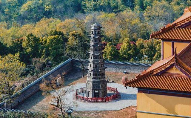 江苏一奇葩建筑，坐落在景区内部，吸引无数游客前来