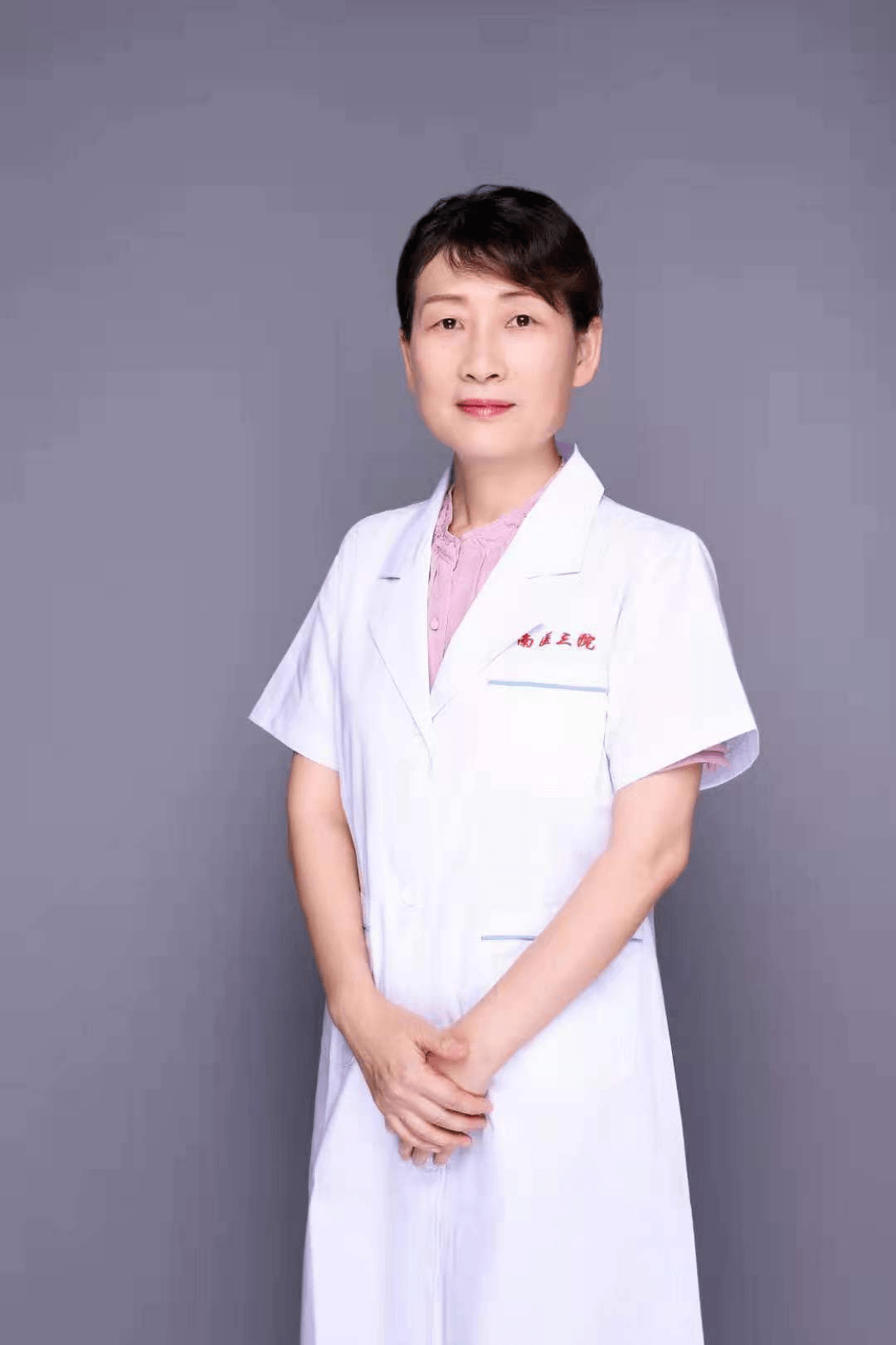 男子眼外伤导致硅油依赖眼面临眼摘，医院用新技术为他保眼球