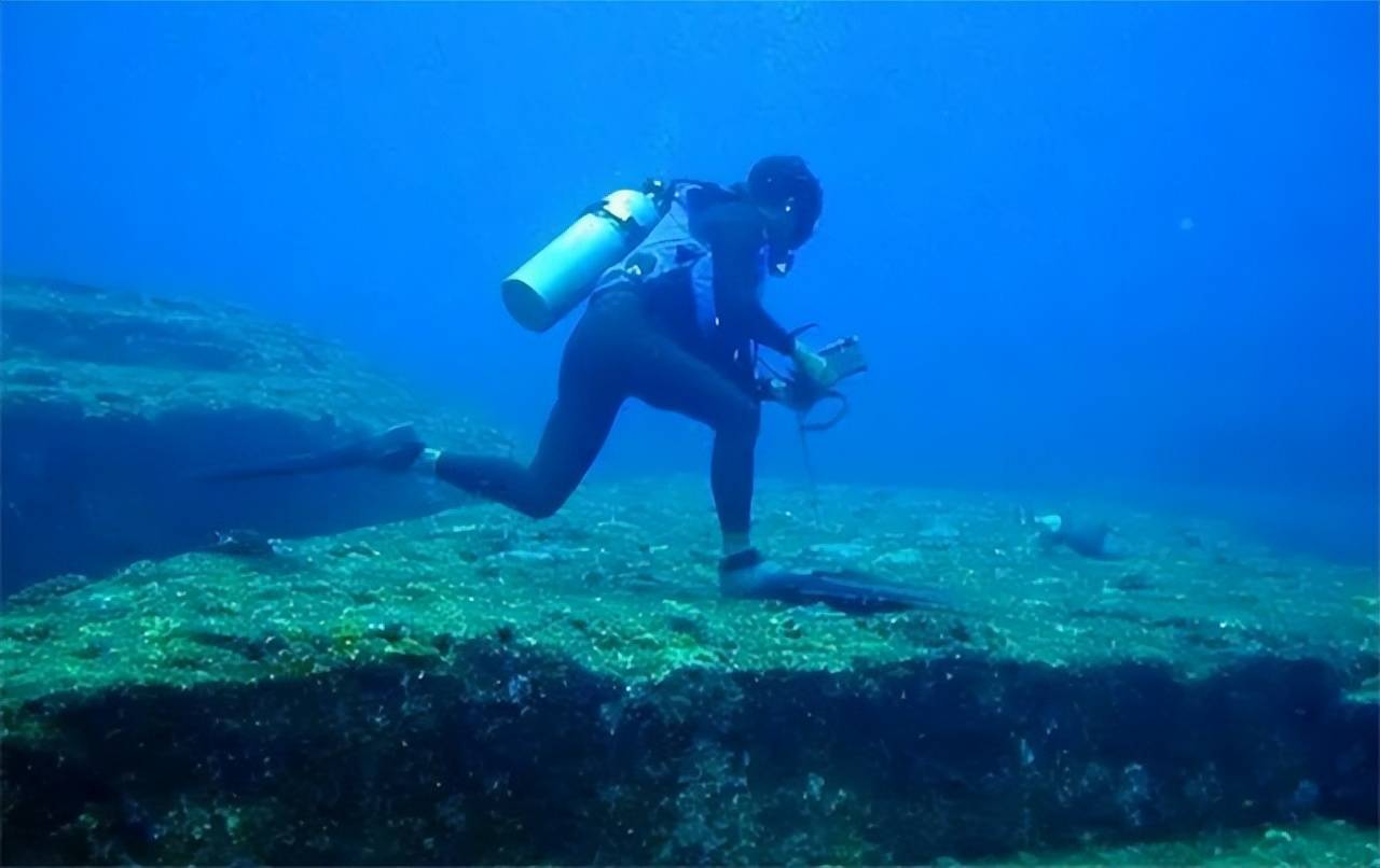 原创三十多年前日本一潜水员发现水下遗迹是曾经消失的大陆