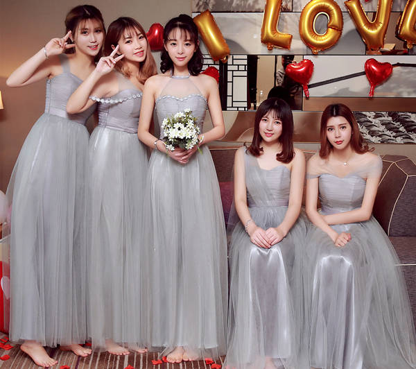 "租伴娘"业务火热,女大学生最抢手,一次低至300元_婚礼_小玫_符合条件