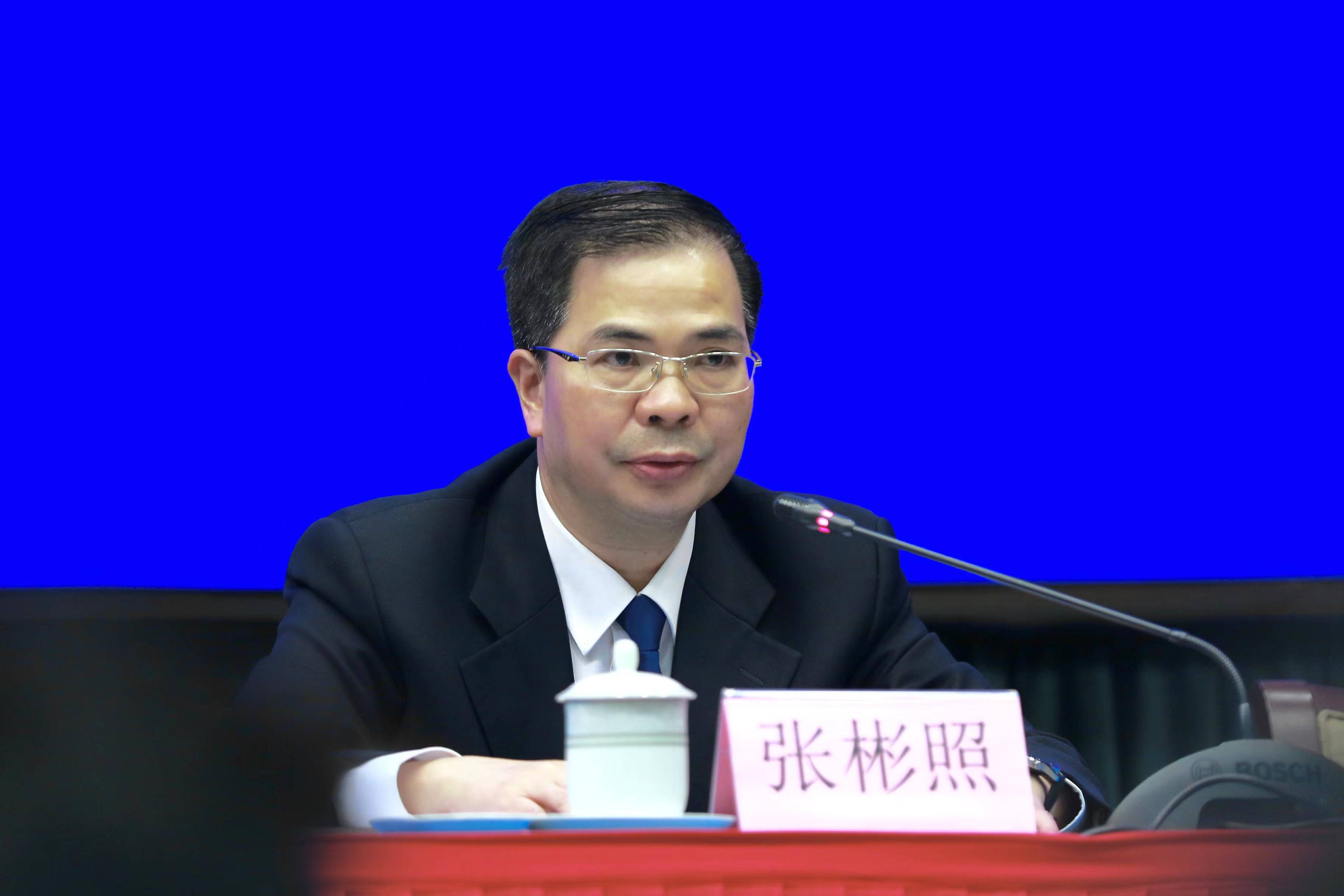 张彬照:广东省公安厅推出新车上牌在粤省事app"快捷