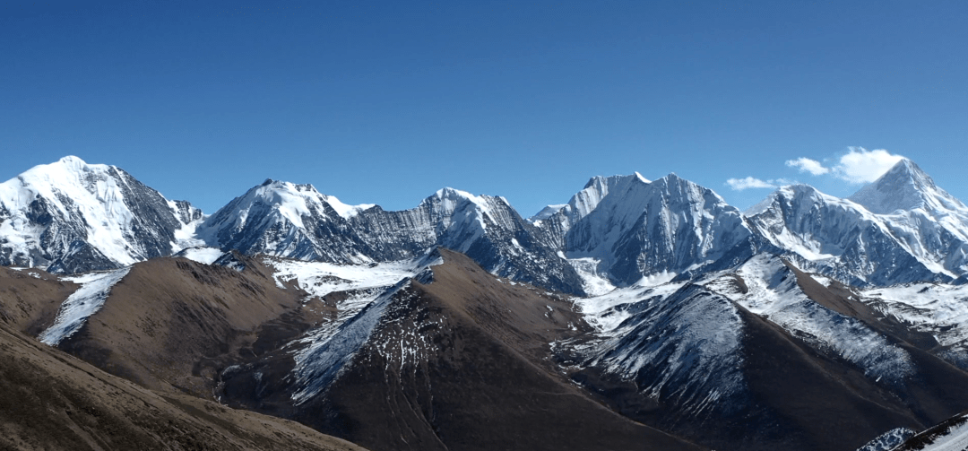 租一辆坦克300去露营，2天时间，川西雪山下喝杯咖啡