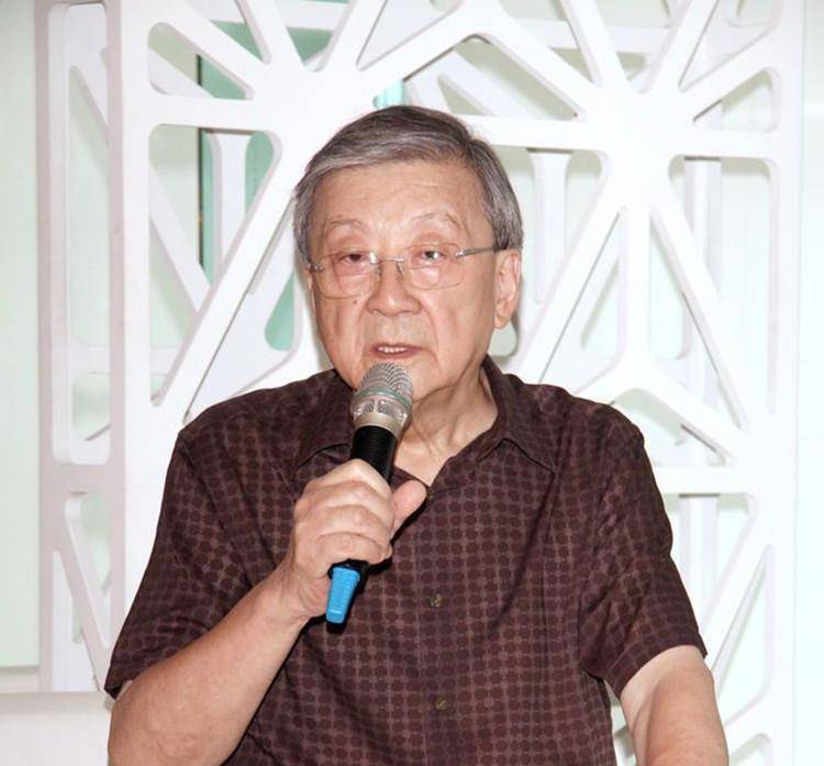 春晚一夜成名,意外坠楼摔成"智障",前女友倾家荡产照顾他21年_万沙