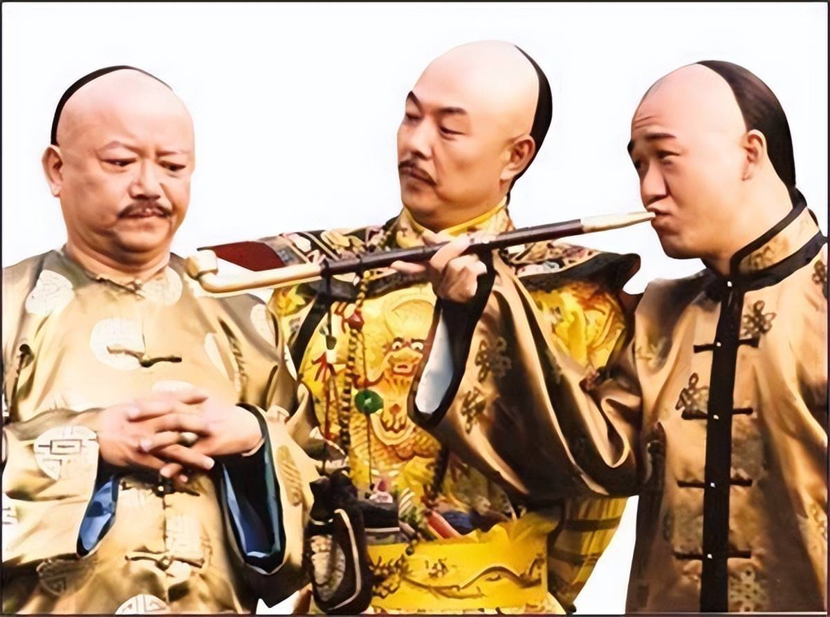 原创野史乾隆给纪晓岚白纸让他宣读纪晓岚张口乾隆瞬间龙颜大悦