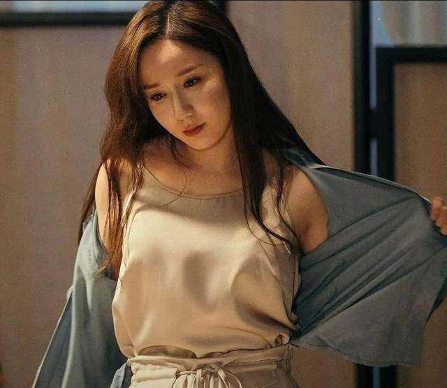 原创一位被爱情公寓耽误的女演员邓家佳演技炸裂完美演绎唐氏法则