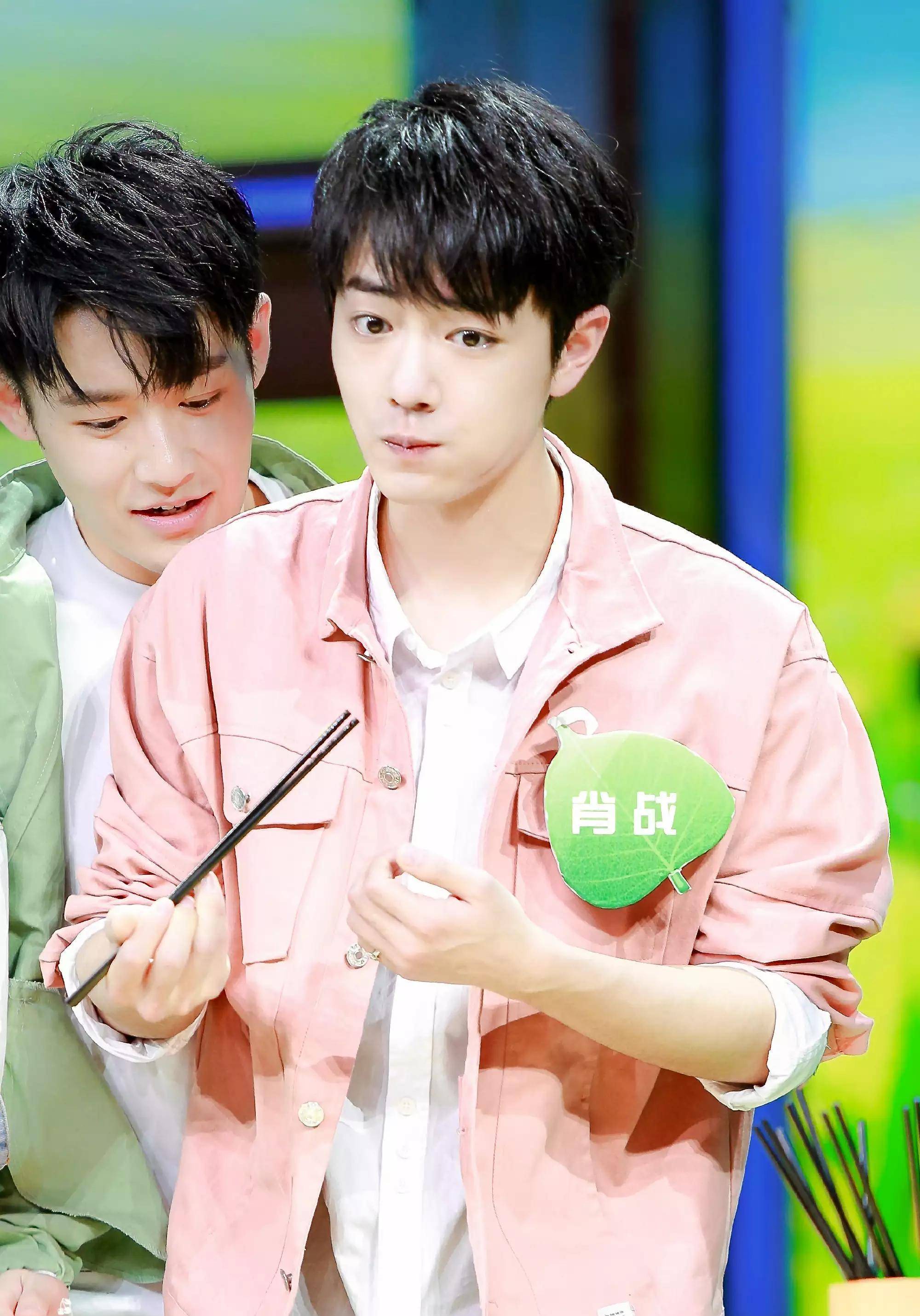 原创考古肖战只上过两次天天向上记录上下班和录制正片存档