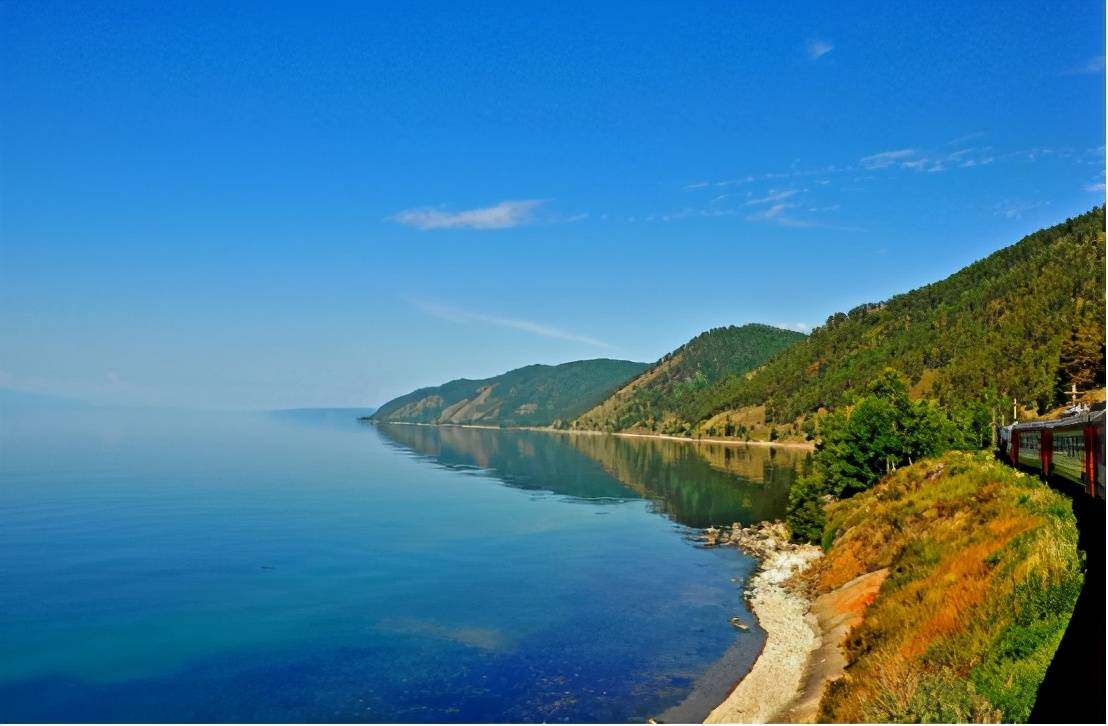 全球最“恐怖”湖水，在俄罗斯湖面清澈透明，湖底却令人害怕