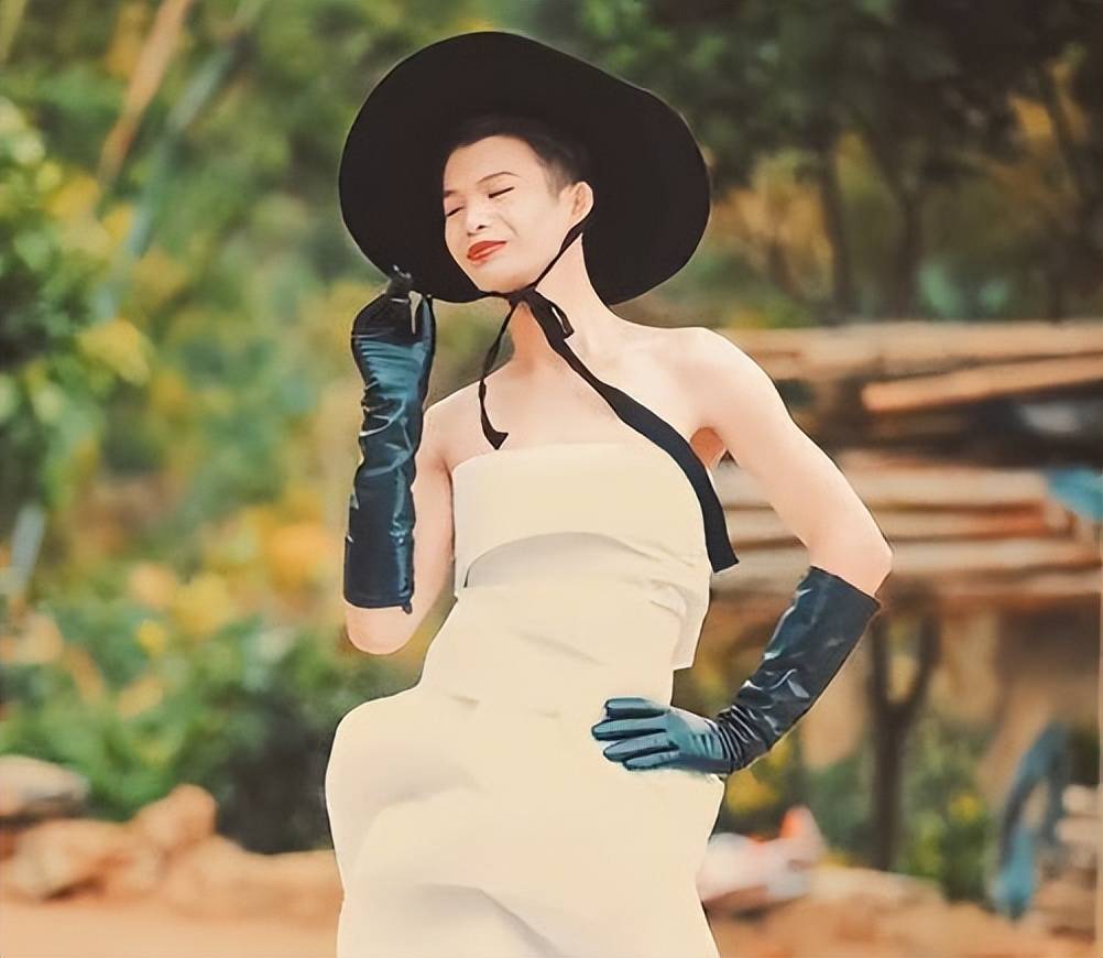 原创别再说他雌雄同体了陆仙人和同风格男模走t台性别对比太明显