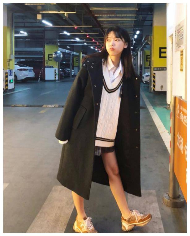 原创半藏森林为了复出穿15cm毛衣秀漫画腰这身材谁不羡慕