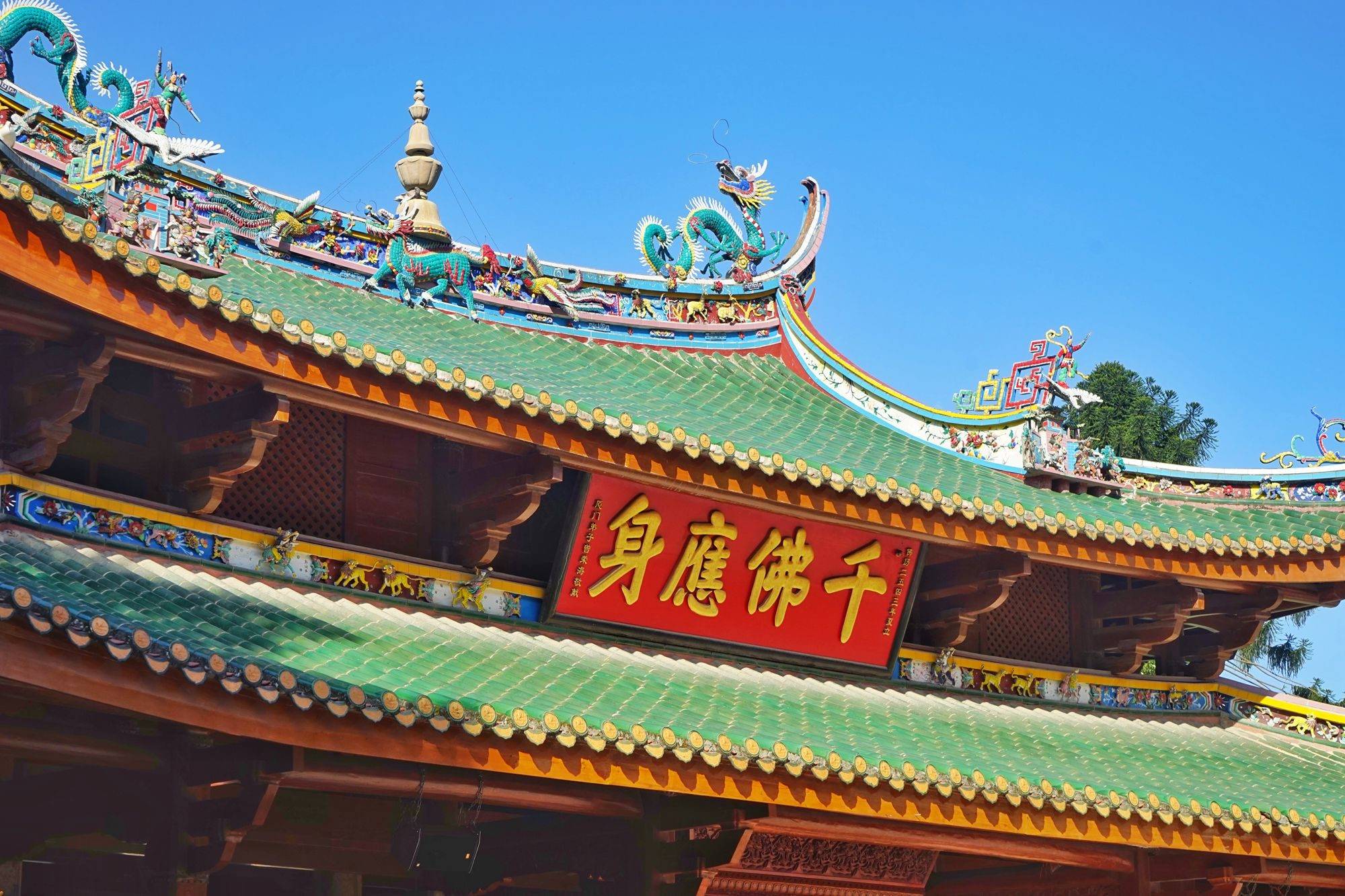 厦门南普陀寺，香火传承已过千年，环境优美，建筑充满闽南特色