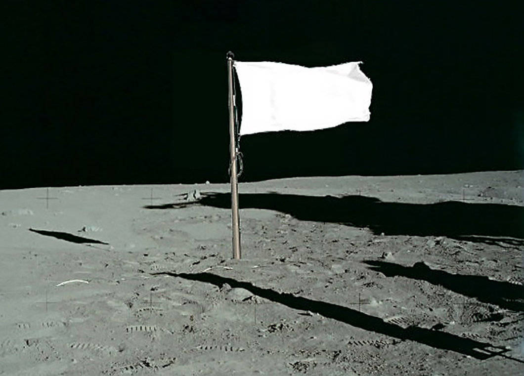 原创看到月球上的五星红旗美国登月又被质疑美国国旗为何会飘动