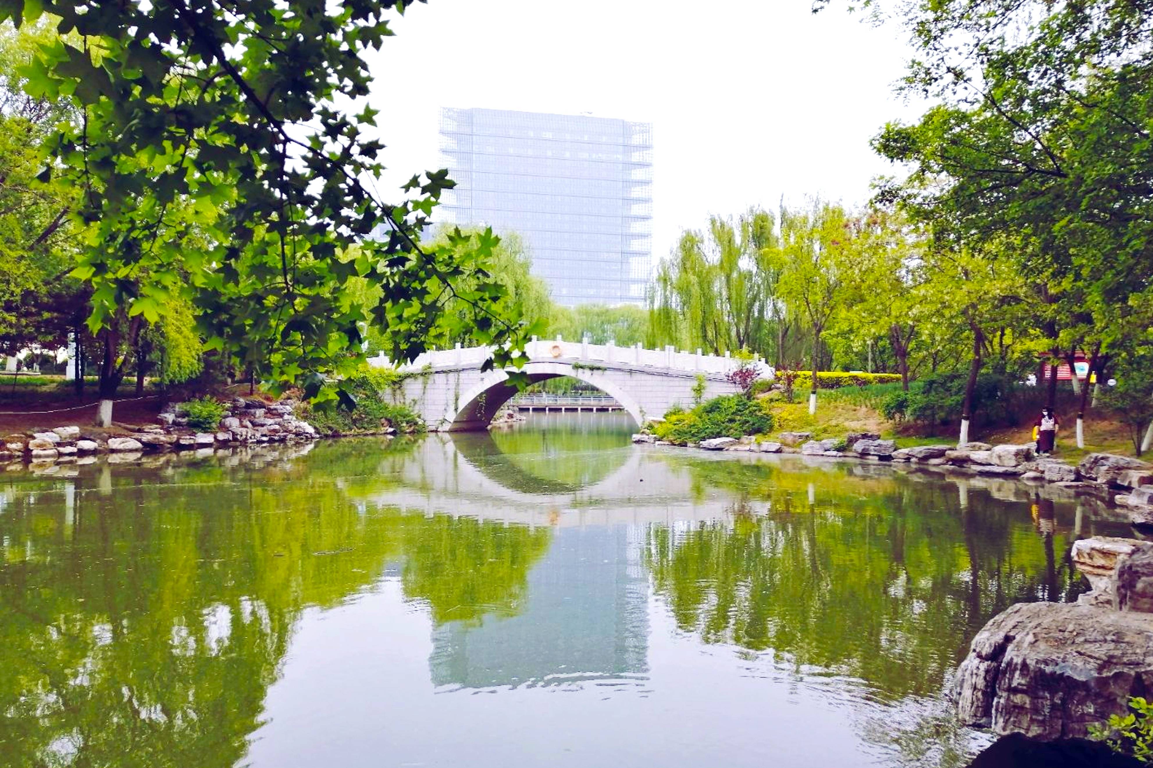北京这个公园美出圈，阳光沙滩流水石桥，地广人稀还免费